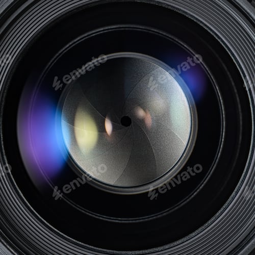 Preview: Professional lens of modern DSLR cameras with closed aperture blades .