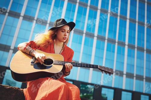 Preview: Did you know that your guitar keeps the bad days at bay