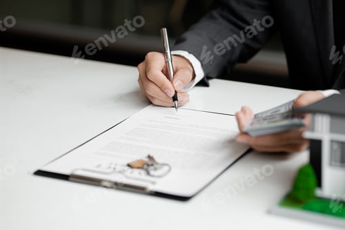 Preview: Real estate agents are drafting sales contracts for customers.