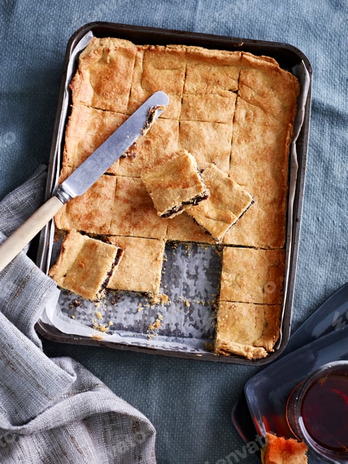 Preview: Still life of baking tray with garibaldi slices