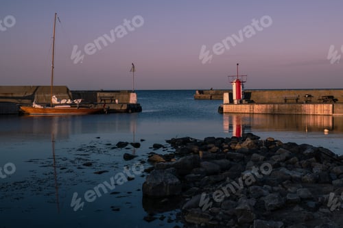 Preview: boats in the harbor