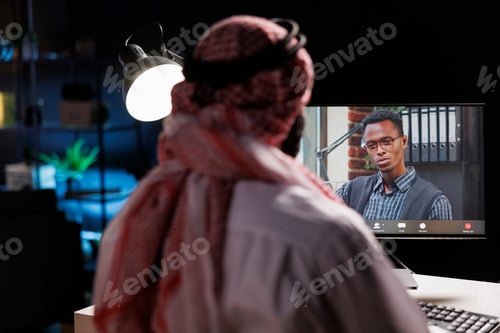 Preview: Video conference with male entrepreneurs