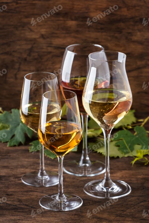 Preview: White wine set