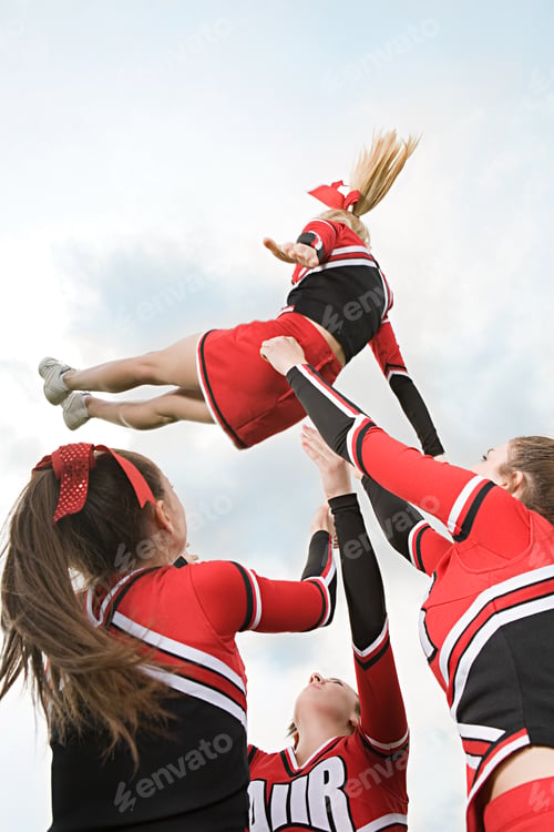 Preview: Cheerleaders performing routine