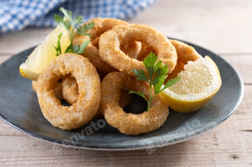 Preview: Crispy fried calamari rings