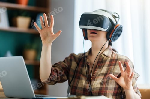 Preview: woman wearing a virtual reality headset