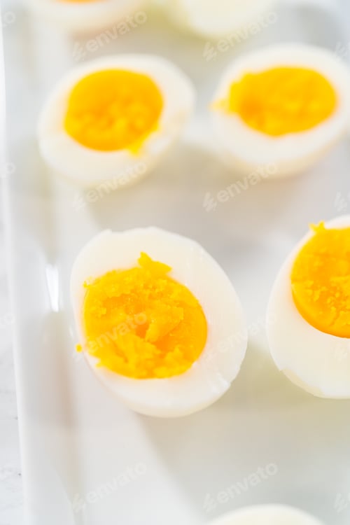 Preview: Hard boiled eggs