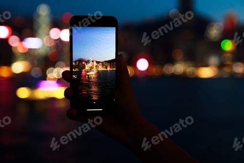 Preview: Taking picture of the night Hong Kong city.