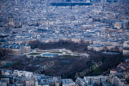 Preview: aerial panorama of Paris, France