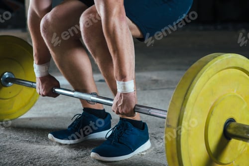 Preview: Faceless man working out