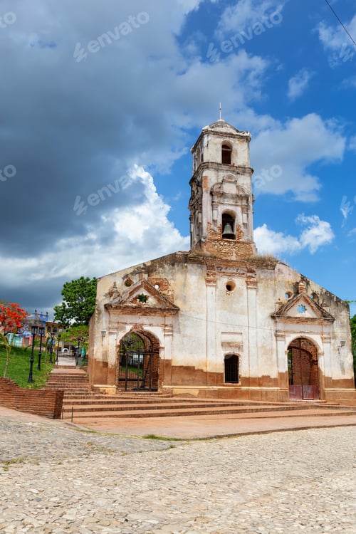 Preview: Church in a small touristic Cuban Town during a vibrant sunny day