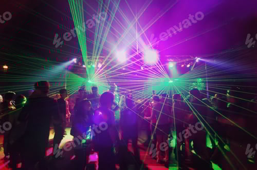 Preview: People on dance floor