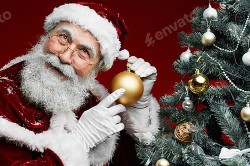 Preview: Classic Santa Claus by Christmas Tree