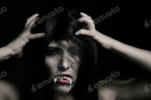 Preview: Halloween Vampire Beautiful Woman over black