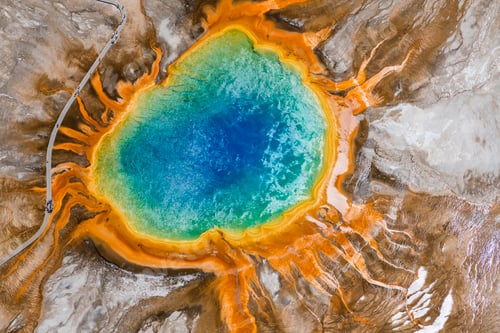 Preview: Aerial view of Grand Prismatic Spring, Midway Geyser Basin, Yellowstone National Park, Wyoming, USA.