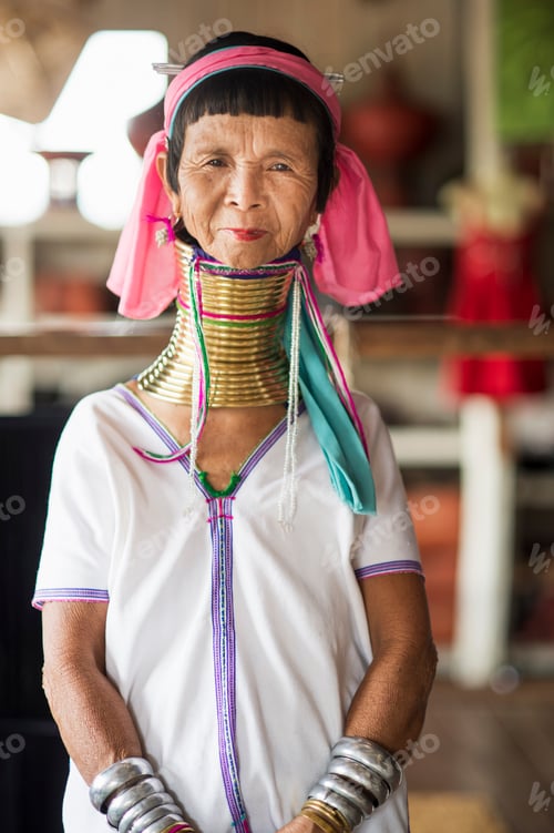 Preview: Portrait of mature woman wearing traditional clothing, Inle lake, Burma