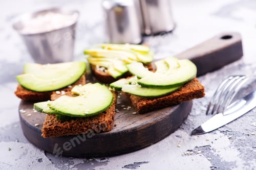 Preview: bread with avocado