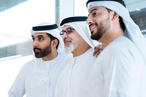 Preview: Group of middle-eastern corporate business people meeting in the office