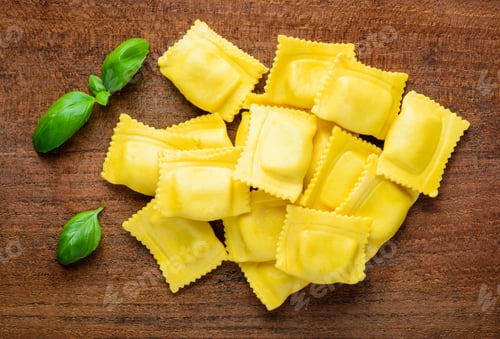 Preview: Yellow Ravioli and basil