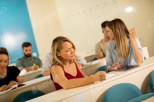 Preview: University srudents in the classroom