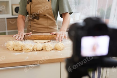 Preview: Food blogger showing master class