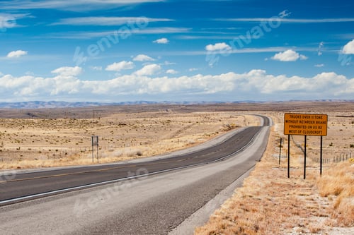 Preview: Open highway in New Mexico