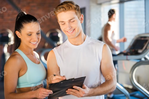 Preview: Planning her time in gym.