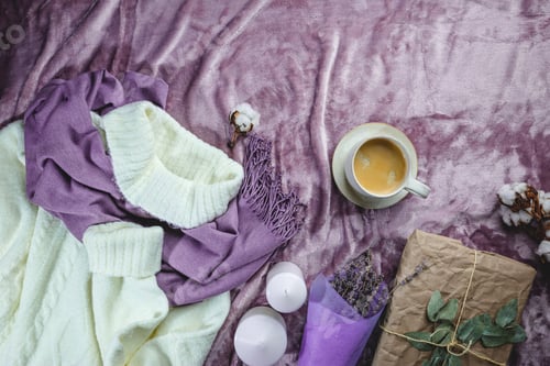 Preview: Flat lay female accessories