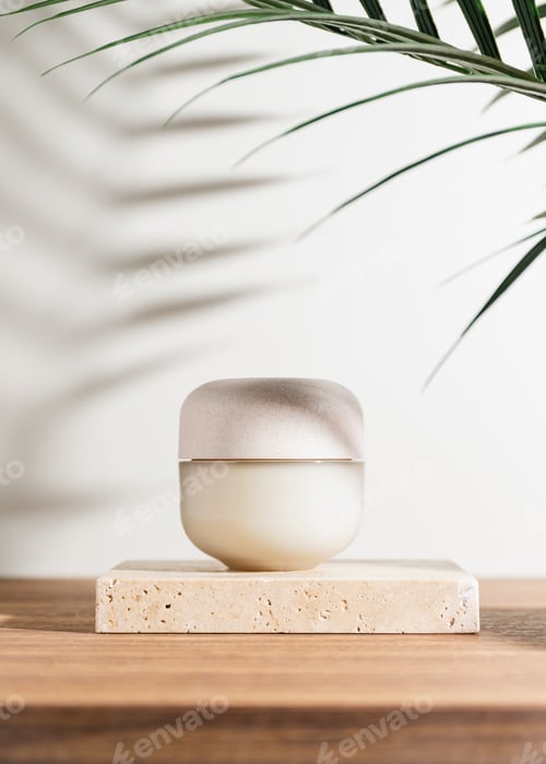 Preview: Cosmetic product in modern minimalist still life , empty label, mock up package