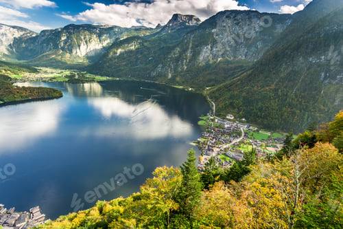 Preview: View of Hallstatt at sunset from the top