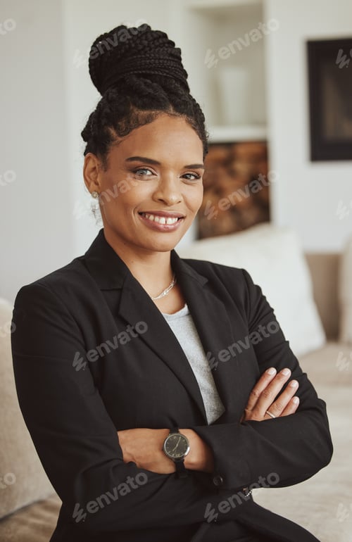Vista previa: Black business woman, smile portrait and success vision in office for ceo leadership, manager confi