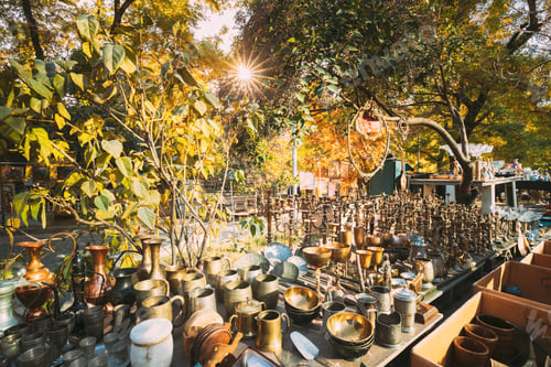 Preview: Tbilisi, Georgia. Shop Flea Market Of Antiques Old Retro Vintage Things On Dry Bridge In Tbilisi