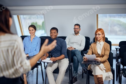 Preview: Businesspeople have a meeting with their female boss, talking and making some plans together.