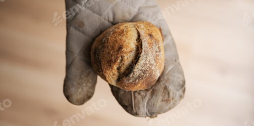 Preview: Sourdough bread bun with golden crust
