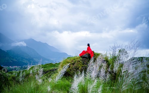 Preview: Beautiful lady stayed on mountain