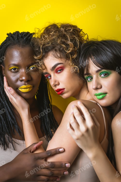 Preview: Beauty shot of multiracial group of women
