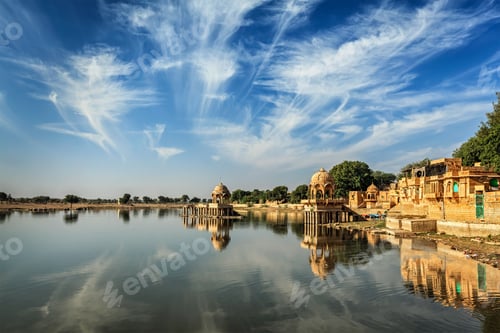 Preview: Indian landmark Gadi Sagar in Rajasthan