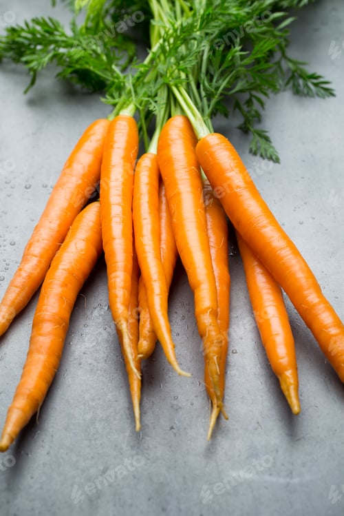 Preview: Fresh carrots on the gray backgrounds.