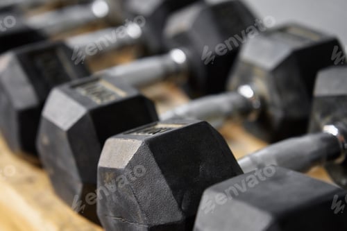 Preview: Row of dumbbells in gym