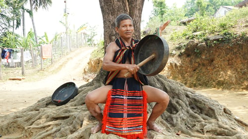 Preview: elite gong artisan of the Cor Quang Ngai ethnic group
