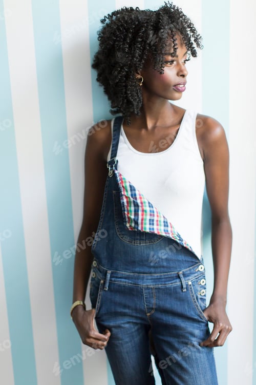 Preview: Young black woman