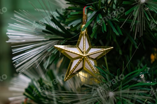 Preview: Christmas tree toy.