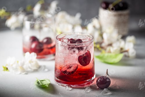Preview: Cold cherry lemonade