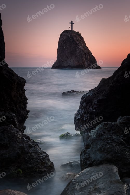 Preview: Seashore at sunset. Rock of the holy phenomenon. Fiolent. Crimea
