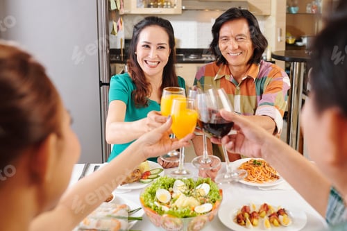 Preview: Dinner with friends