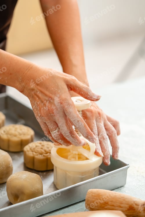 Preview: Mooncake