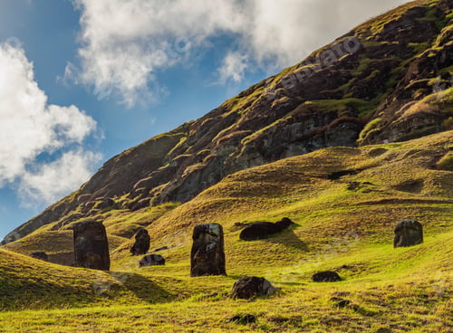 Preview: Moais on Easter Island, Chile