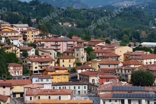 Preview: View of Castelnuovo di Garfagnana, Tuscany, Italy