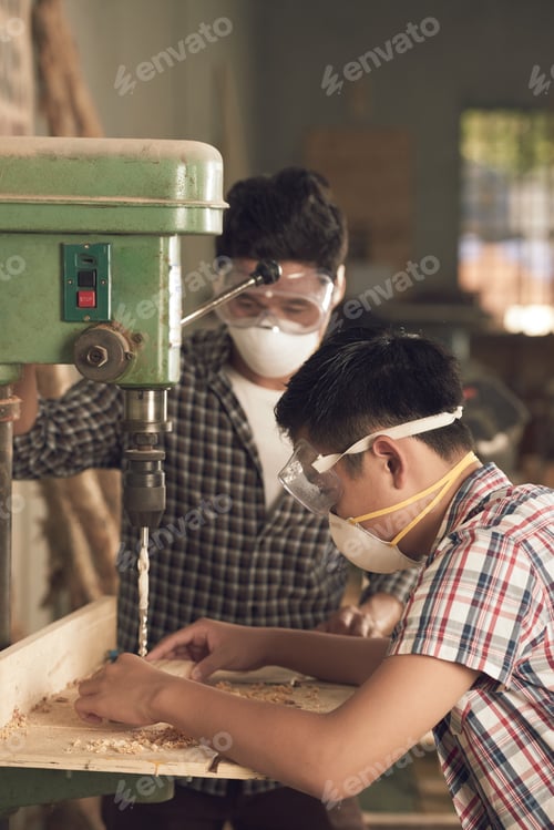 Preview: Drilling wooden plank
