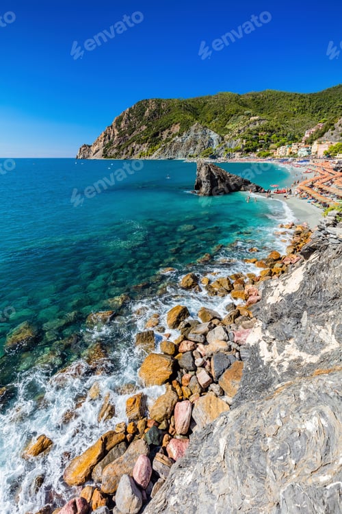 Preview: Monterosso al Mare beach in Cinque Terre, Italy